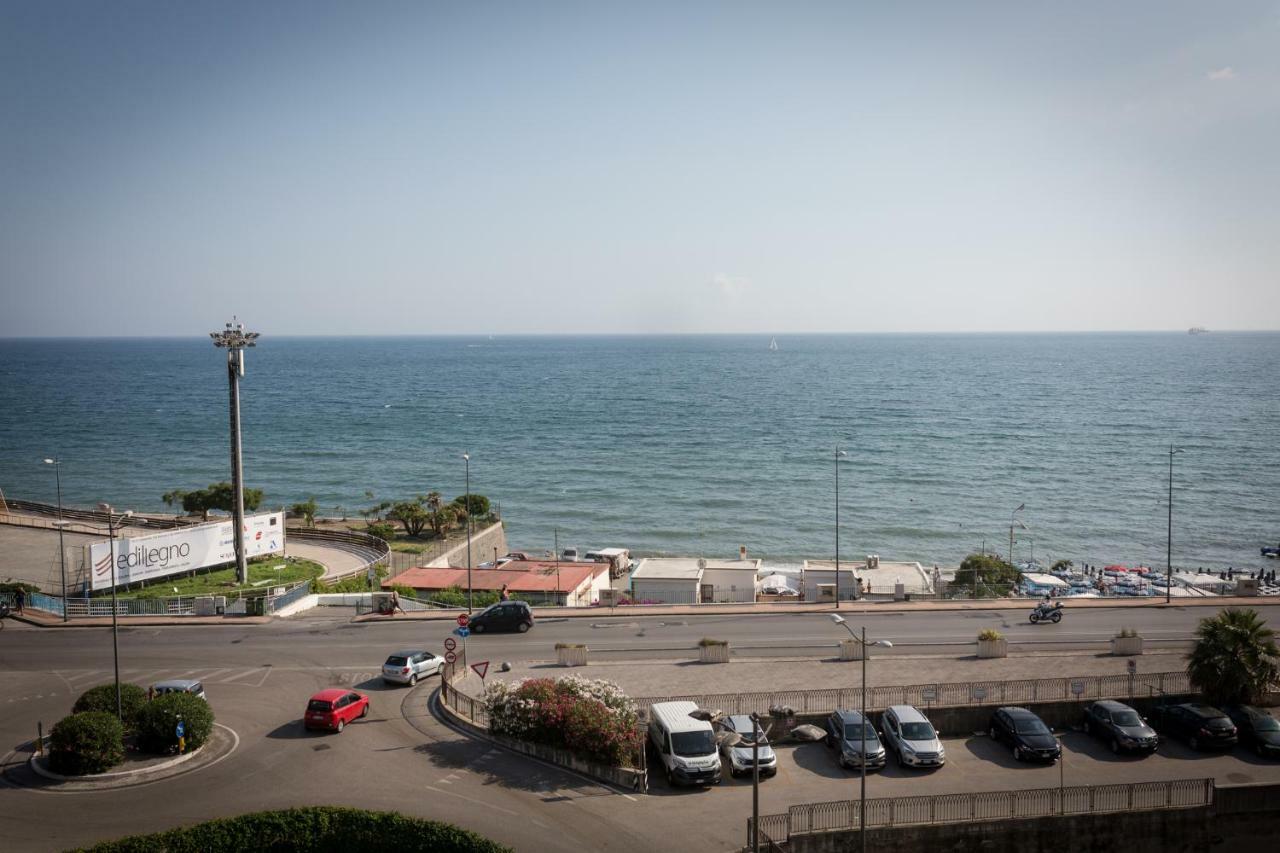 לינה וארוחת בוקר סלרנו Salsedine Sea View מראה חיצוני תמונה